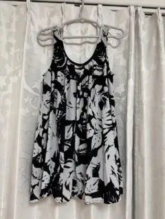 Janiss ノースリーブ モノトーン シフォン フリルのサムネイル
