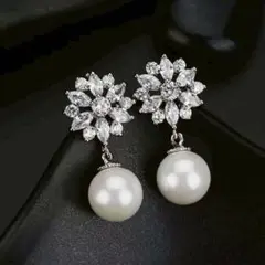 ピアス　ジルコン　花　パール 3A級　ジルコニア　優雅　結婚式　前撮り　二次会
