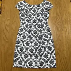 ジャスグリッティー ペーズリー柄タイトワンピース