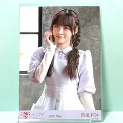 音嶋莉沙＝LOVE 生写真　劇薬中毒　MV衣装　研究員衣装　直筆　チュウ LOVE 音嶋莉沙 生写真 チュウ 劇薬中毒 研究員衣装 - メルカリ