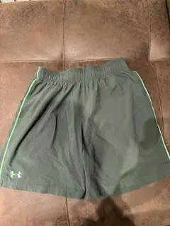 アンダーアーマー　ハーフパンツ　Mサイズのサムネイル