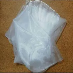 グラスオーガンジー　透明感のある生地　ウェディング