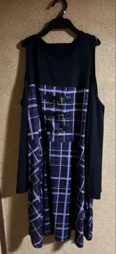 黒と紫のチェック柄 肩出しワンピース