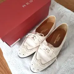 REGAL ホワイトレザーウィングチップシューズ