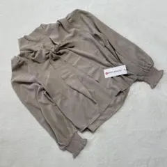 ⭐️フューティアランド⭐️長袖ブラウス ベージュ　きれいめ　オフィス