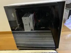 白色ゲーミングPC