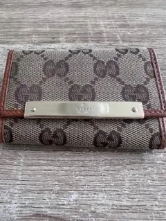 GUCCI GGパターン レザーキーケース