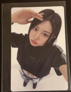 LESSERAFIM YUNJIN UNFORGIVEN