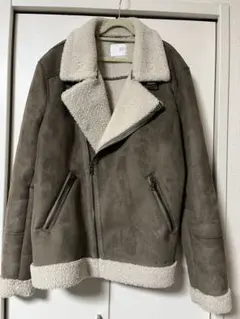 Bershka ボアライダースジャケット XLサイズのサムネイル