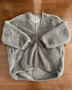 ユニクロ　ライトボアフリースカーディガン　L