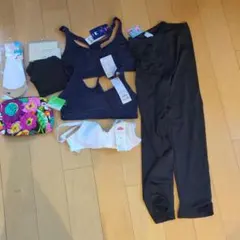 ジュニアスポーツブラセット&レギンス、ソックス&ポーチ7点(ブラ1枚プレゼント)