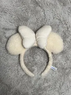 ディズニー　ミニーカチューシャ クリーム色