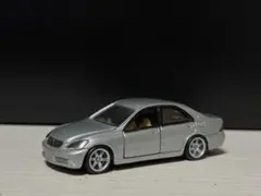 トミカ トヨタ クラウン