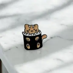 【ピンバッジ】ねこ お寿司 にゃんこ 軍艦巻き