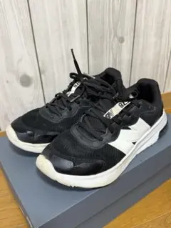 【匿名配送】ニューバランス23.0cmスニーカーブラック✦美品✦