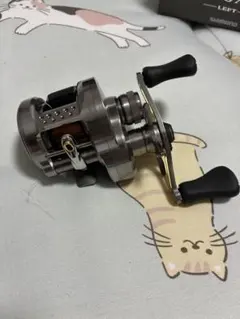 23 カルカッタコンクエスト BFS XG 左ハンドル 新品 未使用 シマノ(SHIMANO) 23 カルカッタコンクエスト BFS XG 左ハンドル 045713