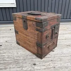 明治時代の小型耐火金庫(明治24年製造) - メルカリ