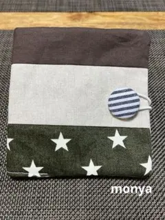 ハンドメイド　パッチワーク サニタリーケース　星柄＆ナチュラル