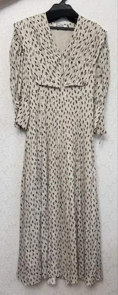 SNIDEL 長袖ロングワンピース ベージュ・ブラックドット