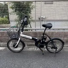 ホワイト折りたたみ自転車 前面バスケット付き(ソフトバンクホークス