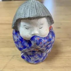 ◆中古品◆日本人形 青赤ドット模様 木製 約10cm 13-1162