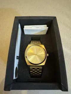 NIXON ゴールド アナログ時計