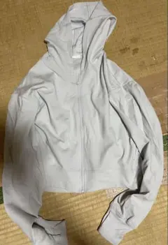 GU ライトグレー フード付きパーカー UVカットフルジップパーカ　L