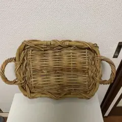 籐製ハンドル付きバスケット