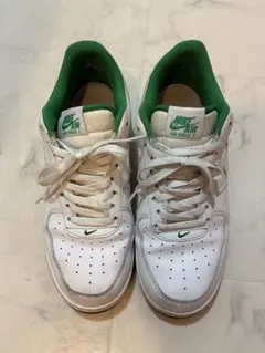 Nike Air Force 1 ホワイト/グリーン