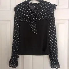 グレイル　ドット黒トップス