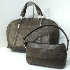 【極美品】　JRA　ボストンバッグ　布タグ　パイソン　ヘビ革　ブラック　大容量 極美品】JRA公認 ヘビ革 パイソン ボストンバッグ 旅行 大容量