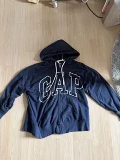 GAP ネイビー ロゴ入り パーカー