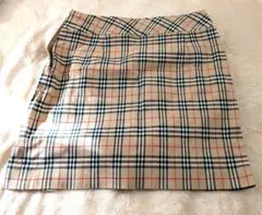 バーバリー　BURBERRY　チェック柄　タイトスカート　冬服