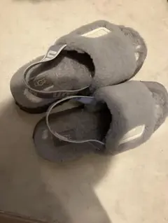 UGG グレー ファーサンダル