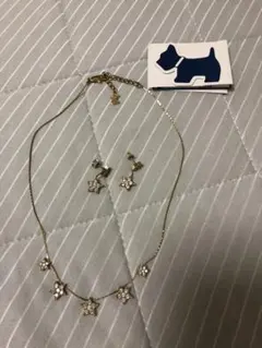 AGATHA ネックレス ピアスセットのサムネイル