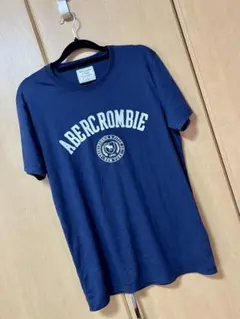 Abercrombie&Fitch  アバクロTシャツ　(ネイビー×白ロゴ)