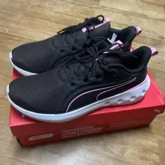 ※極美品　PUMA ソフトライド