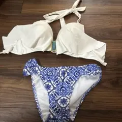 フリルビキニ セパレート水着 ホワイト ブルーのサムネイル
