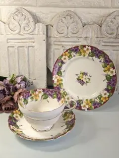 リモージュ 暈しハンドペイント 花柄陶器カップとソーサーセット