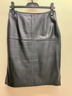 羊革 ひざ丈スカート