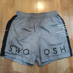 美品☆ナイキ SWOOSHショートパンツ☆グレーブラックXL