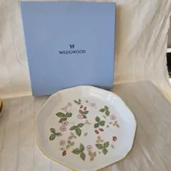 Wedgwood ストロベリー柄 八角形皿 箱付き