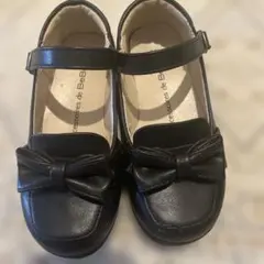 べべ　黒 リボン付き フォーマルシューズ