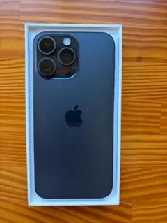 【超美品】iPhone 15 Pro Max 256GB ブラック SIMフリー