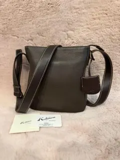 ✨現行・美品✨キタムラ ショルダーバッグ Kロゴ立体ロゴ 斜め掛け 
