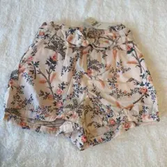 ◎新品　タグ付き　ベビーギャップ　花柄 ショートパンツ　ズボン　90