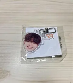 treasure ジェヒョク 顔アクキー 楽