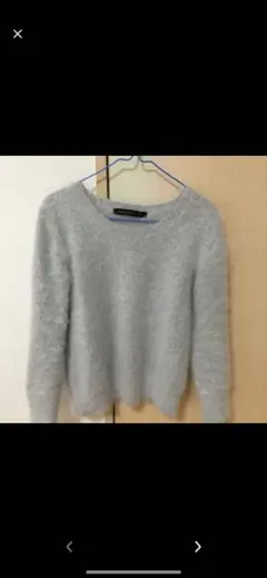 ニット トップスのサムネイル