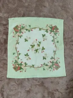 WEDGWOOD ストロベリー柄 タオルハンカチ