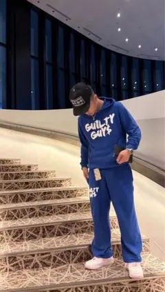 Item thumbnail for item 067d52ed-94ad-49f9-ac25-cc2f7af79370